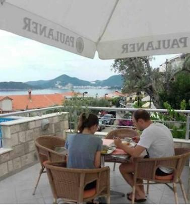 Bmv Room For 2-3 Persons Sveti Stefan Exteriör bild