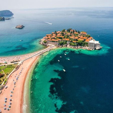 Bmv Room For 2-3 Persons Sveti Stefan Exteriör bild