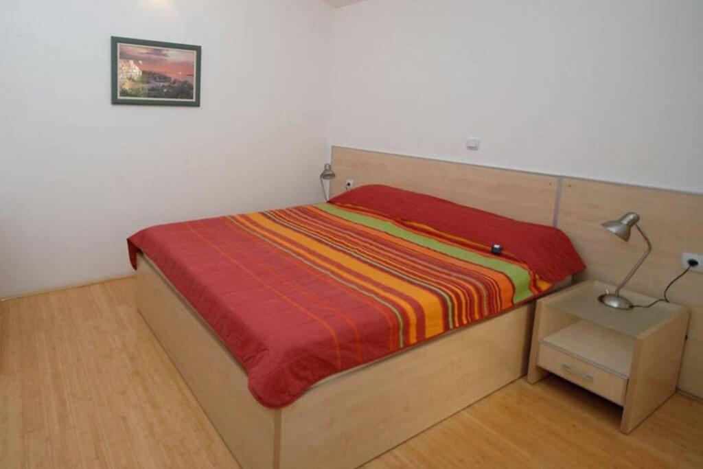Bmv Room For 2-3 Persons Sveti Stefan Exteriör bild