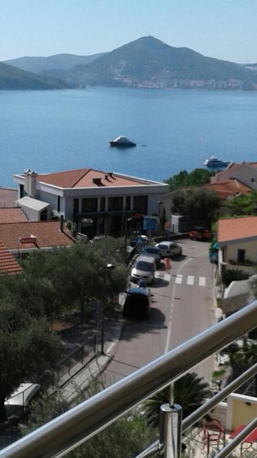 Bmv Room For 2-3 Persons Sveti Stefan Exteriör bild